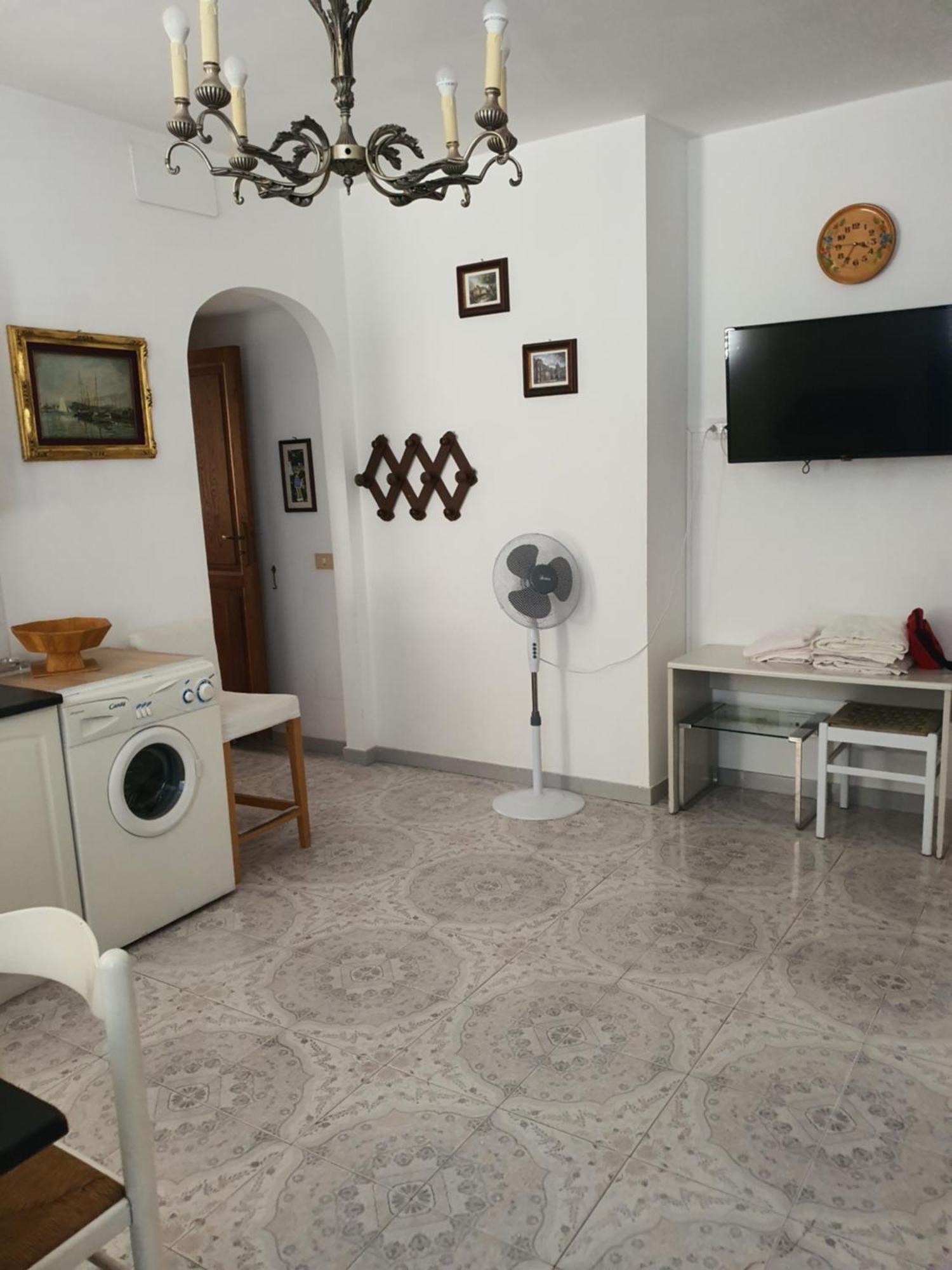 Case Vacanza Armando "Lipari" كانّيتو الغرفة الصورة