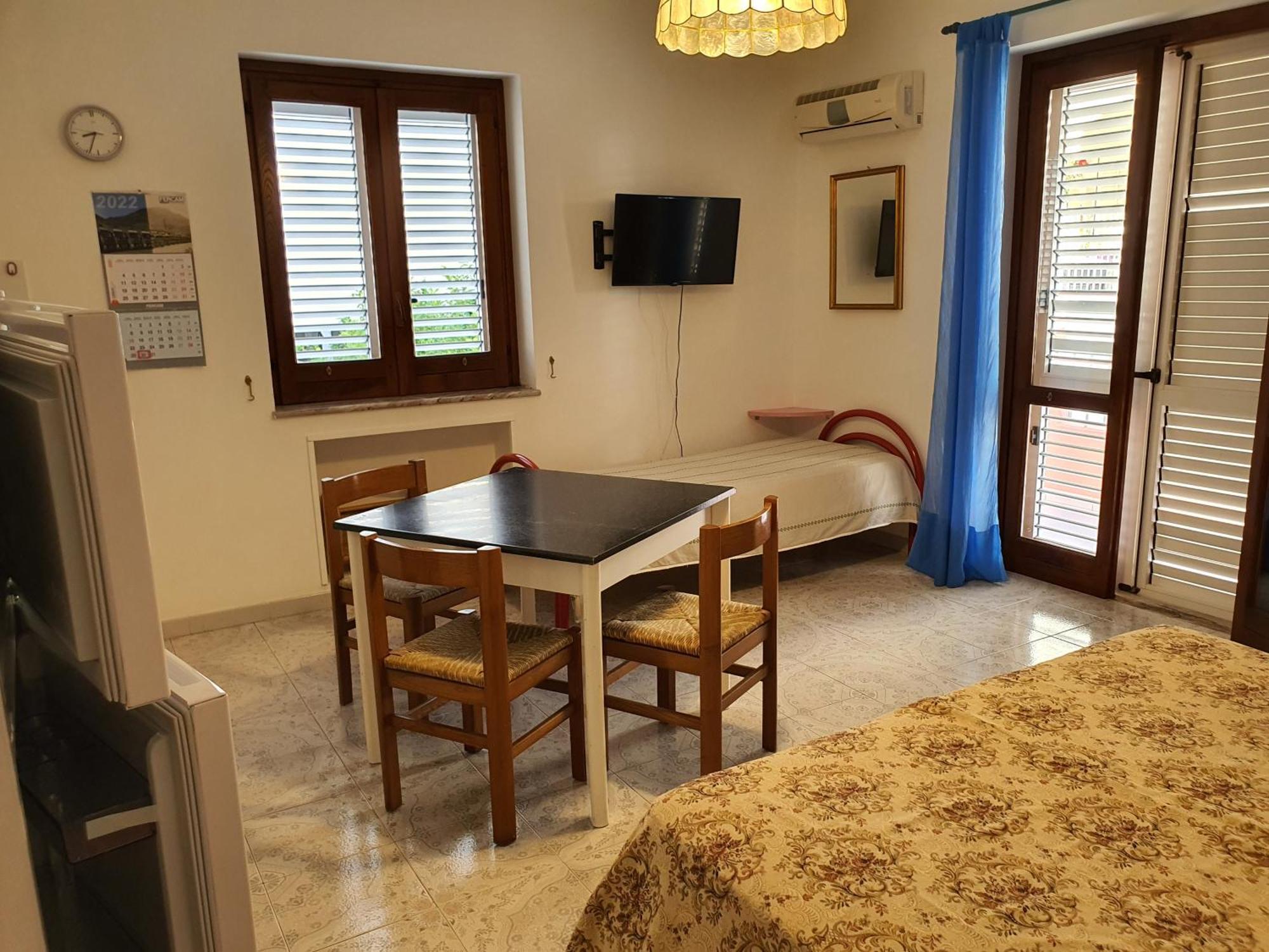 Case Vacanza Armando "Lipari" كانّيتو الغرفة الصورة